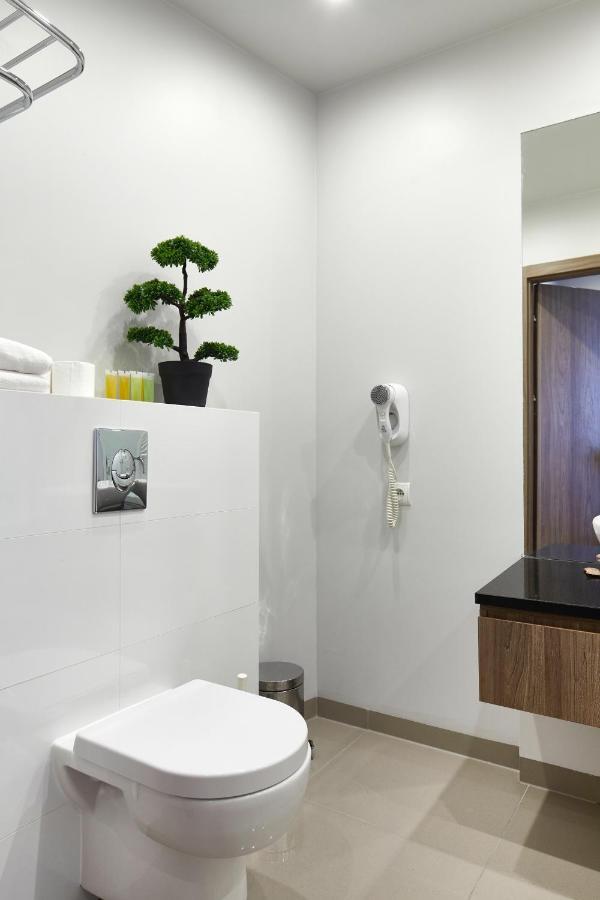 Wronia Business Residence ワルシャワ エクステリア 写真