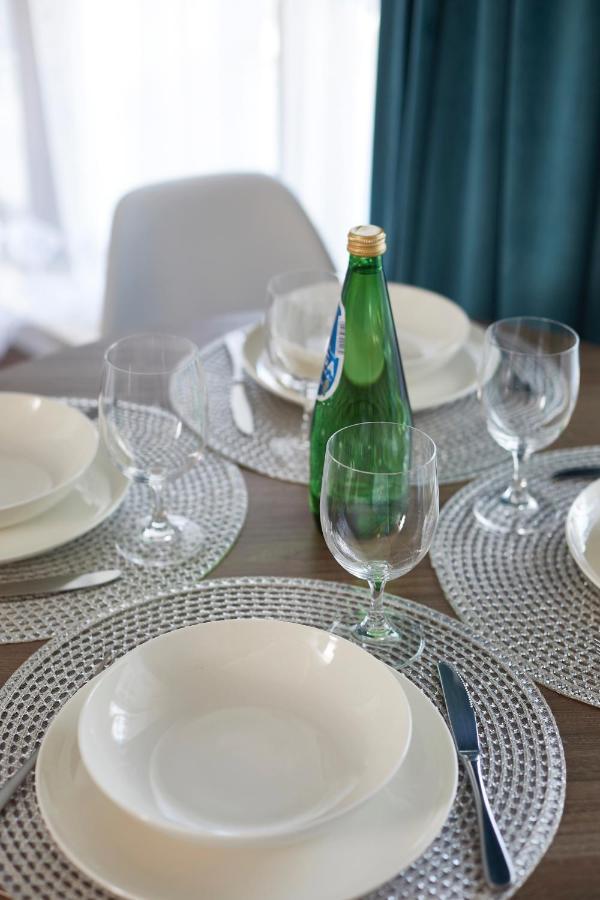 Wronia Business Residence ワルシャワ エクステリア 写真