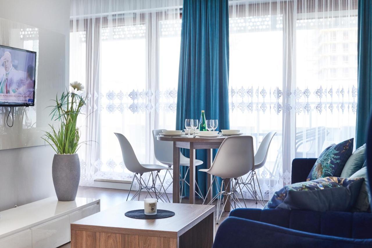 Wronia Business Residence ワルシャワ エクステリア 写真